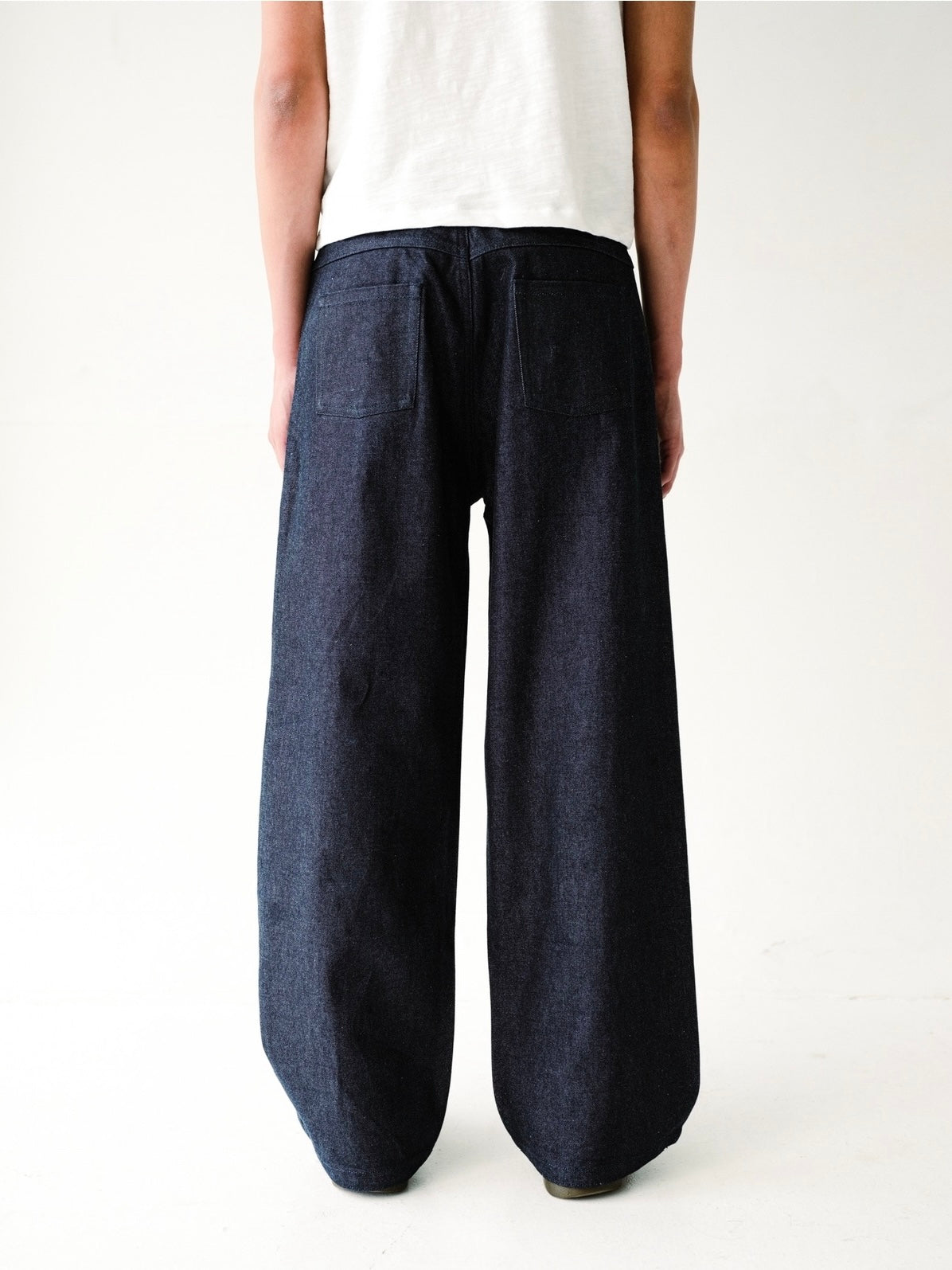 Indigo Raw Selvedge Pleated Loose-Fit Denim