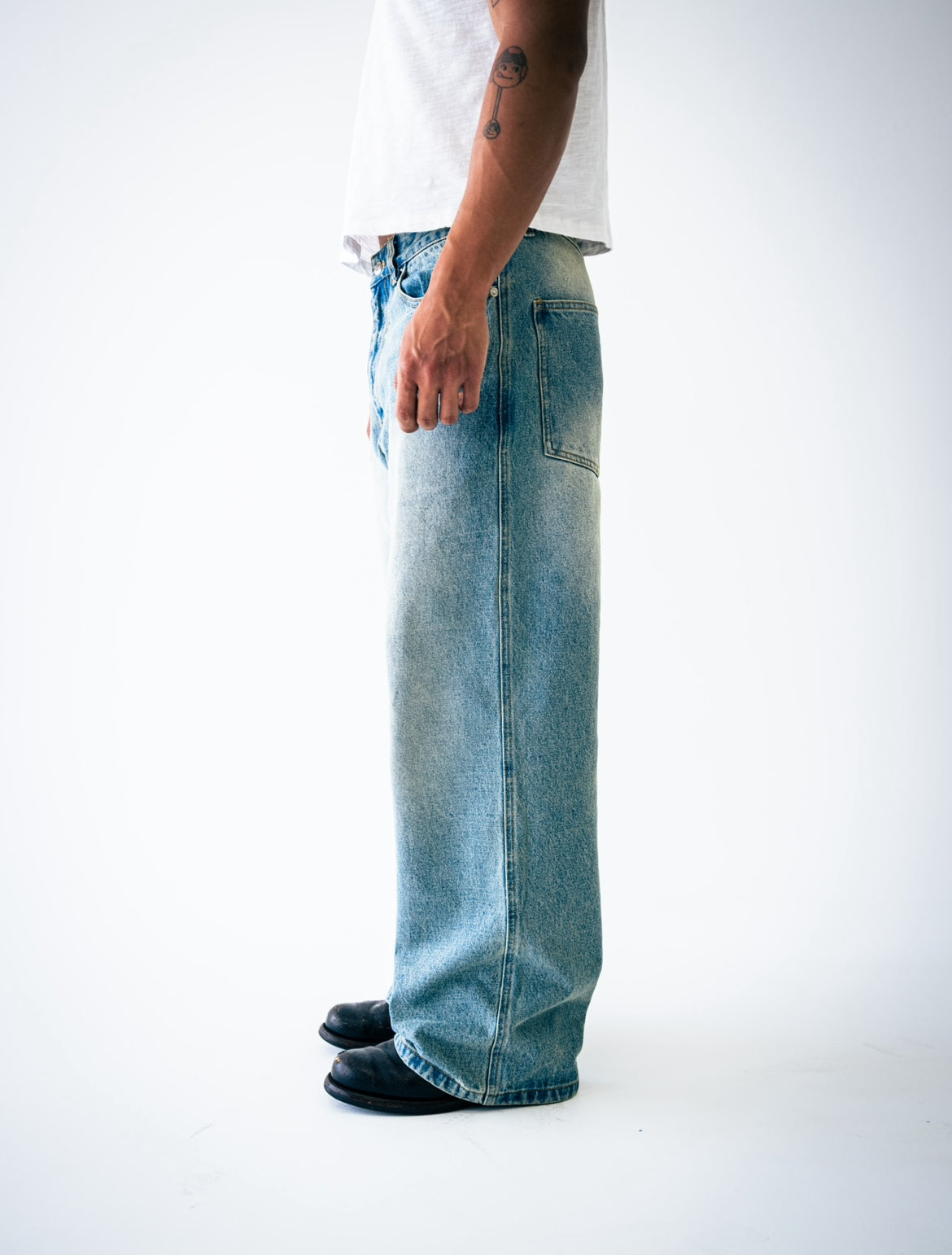 Light Wash Wide Leg Denim (6-8 WEEK PREORDER)