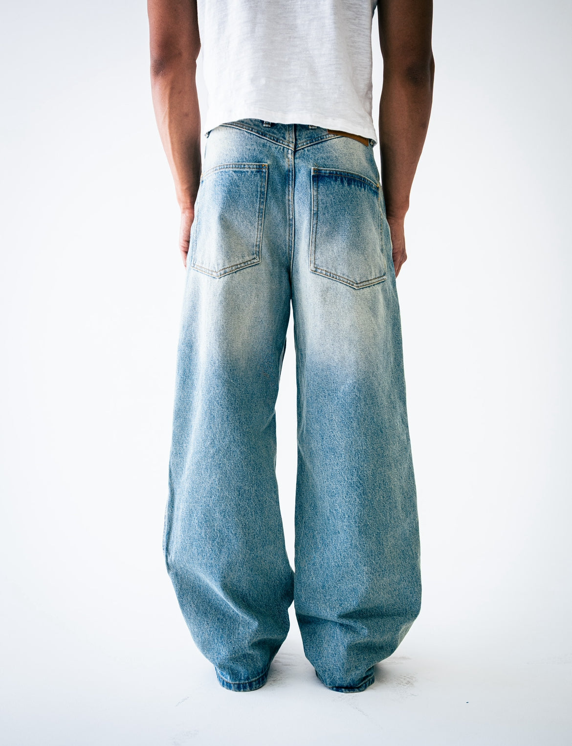 Light Wash Wide Leg Denim (6-8 WEEK PREORDER)