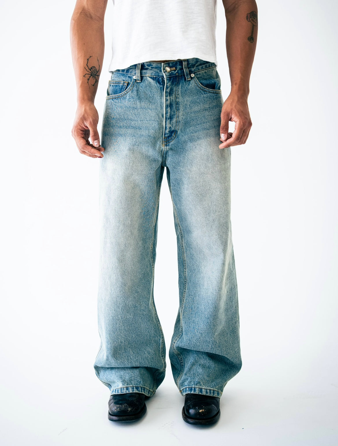 Light Wash Wide Leg Denim (6-8 WEEK PREORDER)